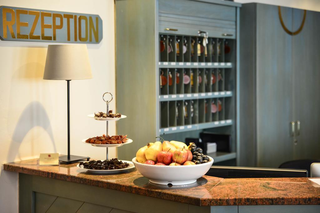 Boardinghouse Hotel
