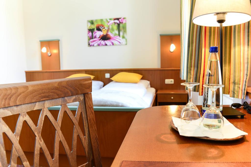 Boardinghouse Hotel