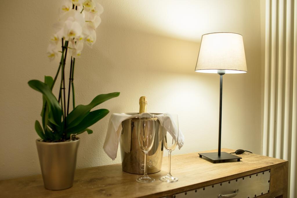 Hotel Boardinghouse